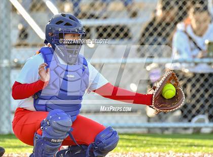Thumbnail 3 in Glenn @ Norwalk photogallery.