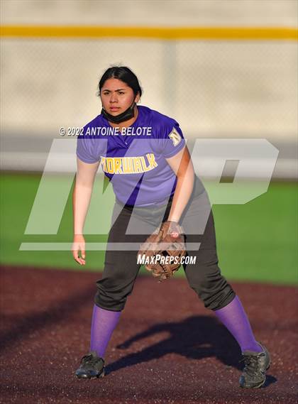 Thumbnail 2 in Glenn @ Norwalk photogallery.