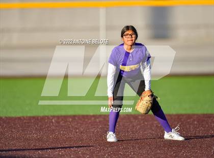 Thumbnail 3 in Glenn @ Norwalk photogallery.