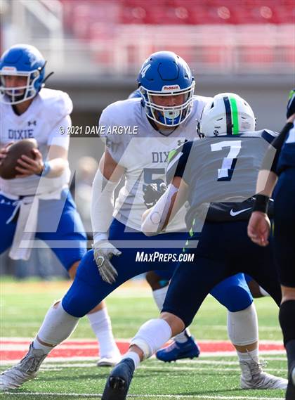 Thumbnail 2 in Ridgeline vs. Dixie (UHSAA 4A Final) photogallery.