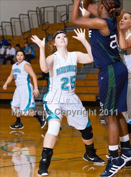 Thumbnail 1 in Pasadena Memorial vs Cy-Ridge (McDonald's Texas Invitational) photogallery.