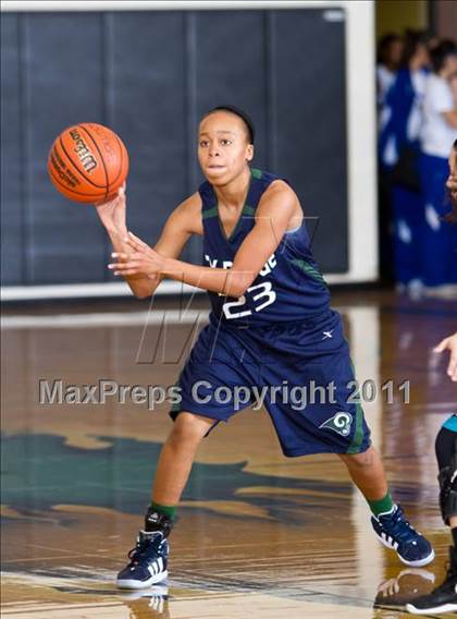 Thumbnail 1 in Pasadena Memorial vs Cy-Ridge (McDonald's Texas Invitational) photogallery.