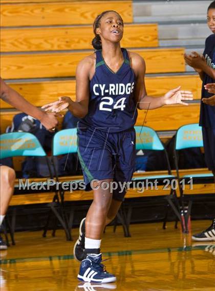 Thumbnail 3 in Pasadena Memorial vs Cy-Ridge (McDonald's Texas Invitational) photogallery.