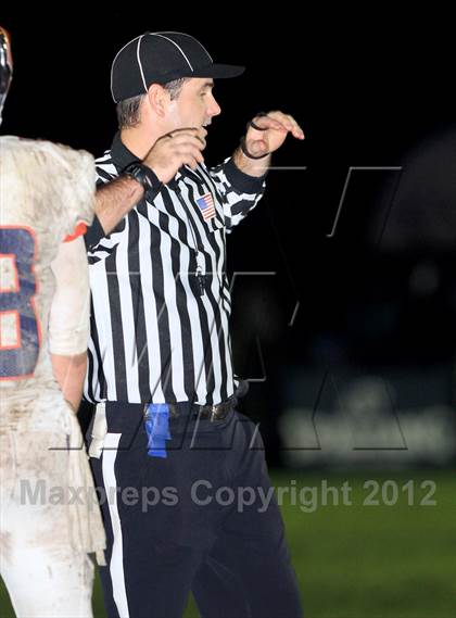 Thumbnail 2 in Chaminade @ Serra (CIF SS Western Division Final) photogallery.