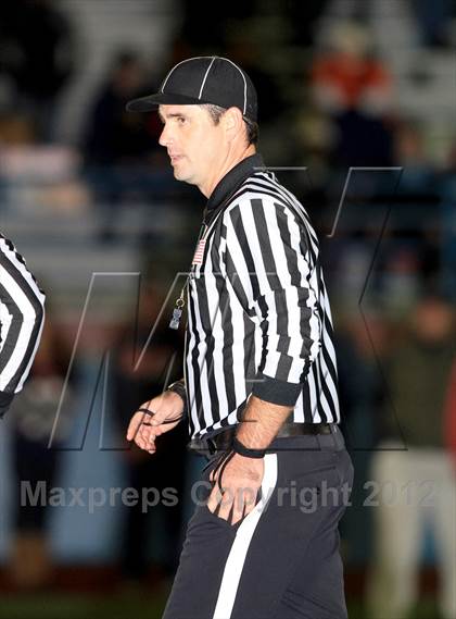 Thumbnail 2 in Chaminade @ Serra (CIF SS Western Division Final) photogallery.
