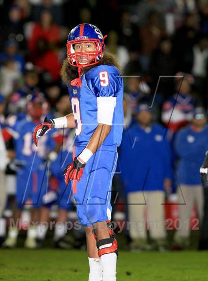 Thumbnail 2 in Chaminade @ Serra (CIF SS Western Division Final) photogallery.