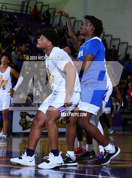 Thumbnail 3 in Serra vs. Lynwood (CIF SS Playoffs) photogallery.