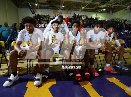 Thumbnail 3 in Serra vs. Lynwood (CIF SS Playoffs) photogallery.