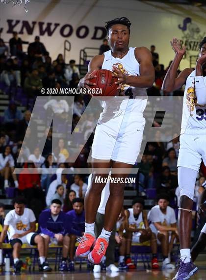 Thumbnail 2 in Serra vs. Lynwood (CIF SS Playoffs) photogallery.