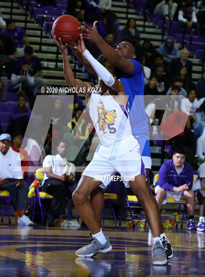 Thumbnail 2 in Serra vs. Lynwood (CIF SS Playoffs) photogallery.