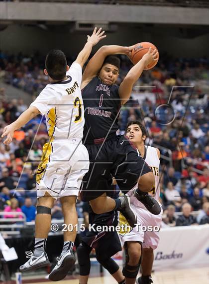 Thumbnail 2 in Grady vs. Texline (UIL 1A Final) photogallery.