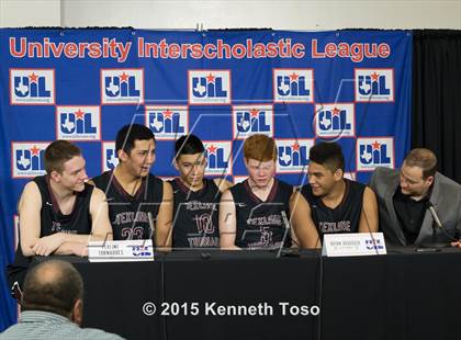 Thumbnail 3 in Grady vs. Texline (UIL 1A Final) photogallery.