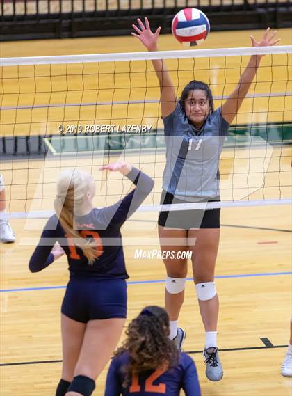 Thumbnail 2 in Brandeis vs. Steele photogallery.