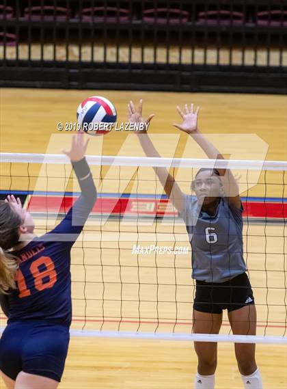 Thumbnail 2 in Brandeis vs. Steele photogallery.