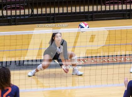 Thumbnail 3 in Brandeis vs. Steele photogallery.