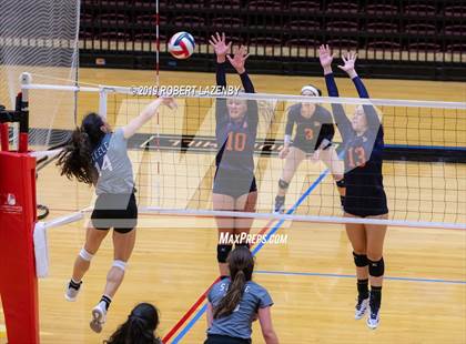 Thumbnail 2 in Brandeis vs. Steele photogallery.