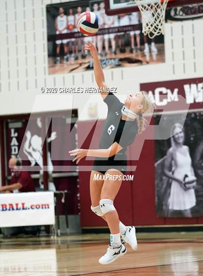 Thumbnail 3 in New Caney @ A&M Consolidated photogallery.