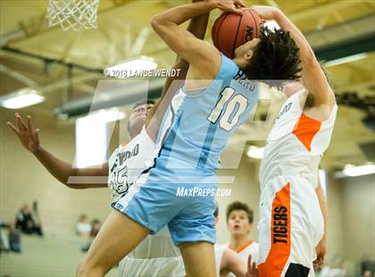 Thumbnail 3 in Vista PEAK Prep vs. Lakewood photogallery.
