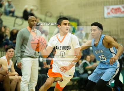 Thumbnail 2 in Vista PEAK Prep vs. Lakewood photogallery.