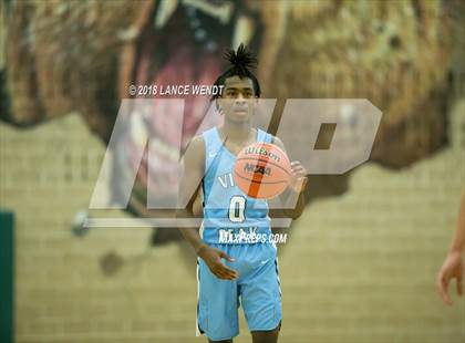 Thumbnail 2 in Vista PEAK Prep vs. Lakewood photogallery.