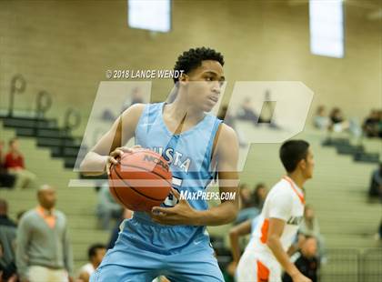 Thumbnail 2 in Vista PEAK Prep vs. Lakewood photogallery.