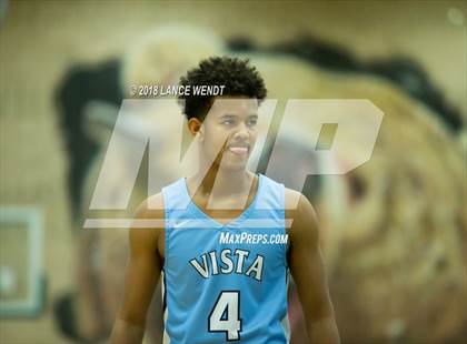 Thumbnail 3 in Vista PEAK Prep vs. Lakewood photogallery.