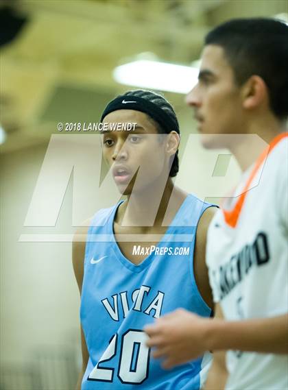 Thumbnail 1 in Vista PEAK Prep vs. Lakewood photogallery.