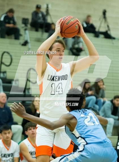 Thumbnail 3 in Vista PEAK Prep vs. Lakewood photogallery.