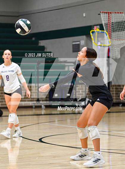 Thumbnail 3 in Rudder vs College Station photogallery.