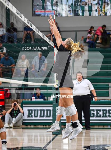 Thumbnail 1 in Rudder vs College Station photogallery.
