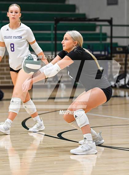 Thumbnail 2 in Rudder vs College Station photogallery.