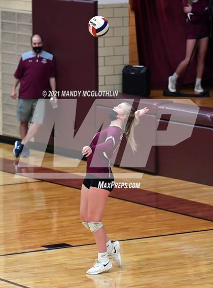 Thumbnail 3 in Illini Central @ Havana photogallery.