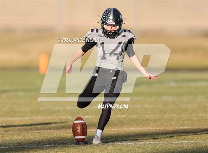 Thumbnail 1 in Windsor @ Pomona (CHSAA 3A Quarter Final) photogallery.