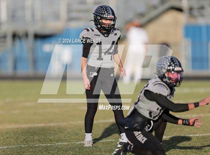 Thumbnail 3 in Windsor @ Pomona (CHSAA 3A Quarter Final) photogallery.
