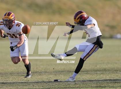 Thumbnail 3 in Windsor @ Pomona (CHSAA 3A Quarter Final) photogallery.