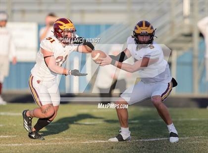 Thumbnail 1 in Windsor @ Pomona (CHSAA 3A Quarter Final) photogallery.