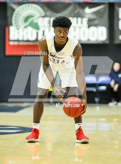 Thumbnail 2 in Modesto Christian vs. Salesian College Preparatory (MaxPreps MLK Classic) photogallery.