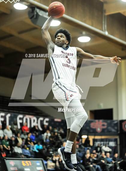 Thumbnail 3 in Modesto Christian vs. Salesian College Preparatory (MaxPreps MLK Classic) photogallery.