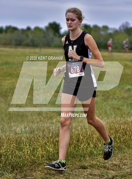 Thumbnail 3 in Nike Valley Twilight Girls JV Invitational photogallery.