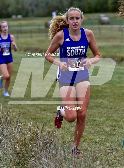 Thumbnail 2 in Nike Valley Twilight Girls JV Invitational photogallery.