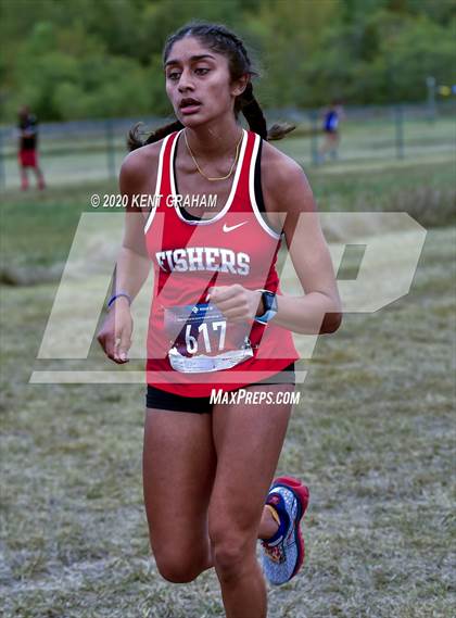 Thumbnail 3 in Nike Valley Twilight Girls JV Invitational photogallery.
