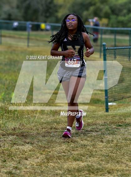 Thumbnail 1 in Nike Valley Twilight Girls JV Invitational photogallery.