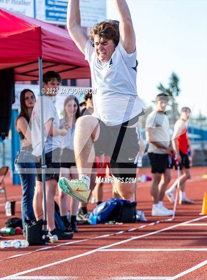 Thumbnail 1 in Rob Allen Twilight Invitational (Triple Jump) photogallery.
