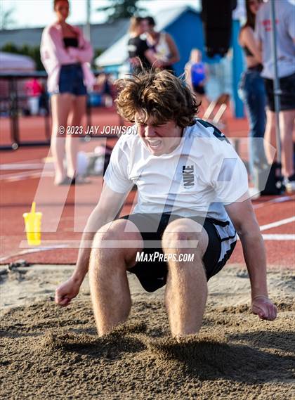 Thumbnail 3 in Rob Allen Twilight Invitational (Triple Jump) photogallery.