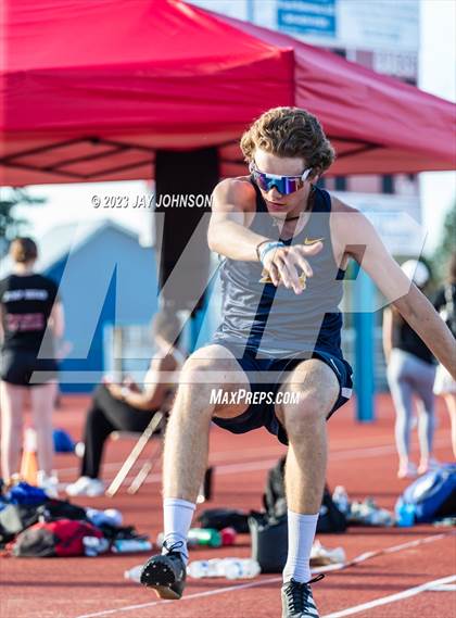 Thumbnail 1 in Rob Allen Twilight Invitational (Triple Jump) photogallery.