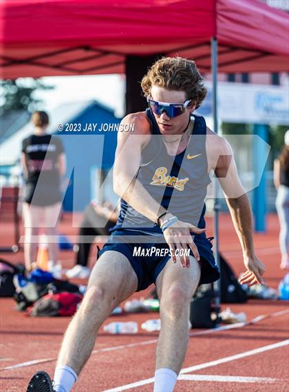Thumbnail 2 in Rob Allen Twilight Invitational (Triple Jump) photogallery.