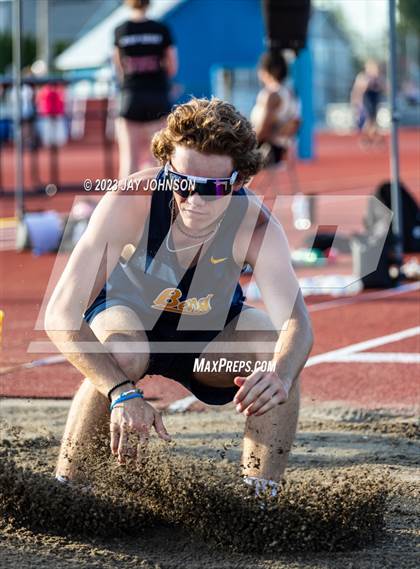 Thumbnail 1 in Rob Allen Twilight Invitational (Triple Jump) photogallery.