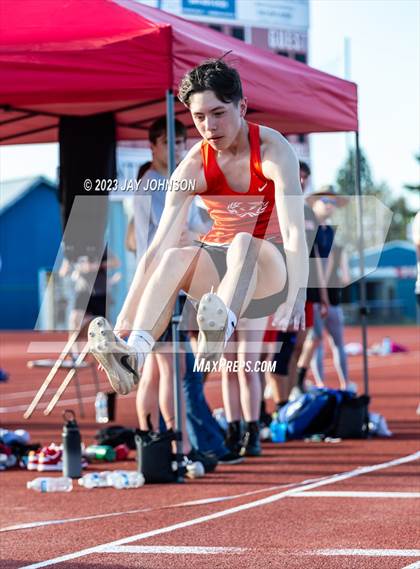 Thumbnail 3 in Rob Allen Twilight Invitational (Triple Jump) photogallery.