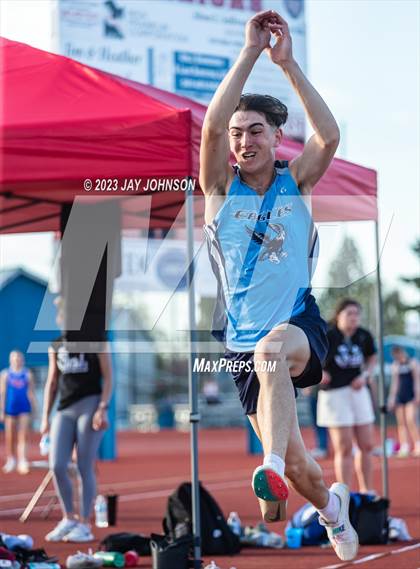 Thumbnail 2 in Rob Allen Twilight Invitational (Triple Jump) photogallery.