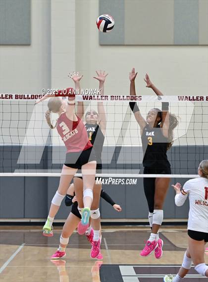 Thumbnail 1 in Klein Oak vs. Cypress Woods (Waller ISD Tournament) photogallery.